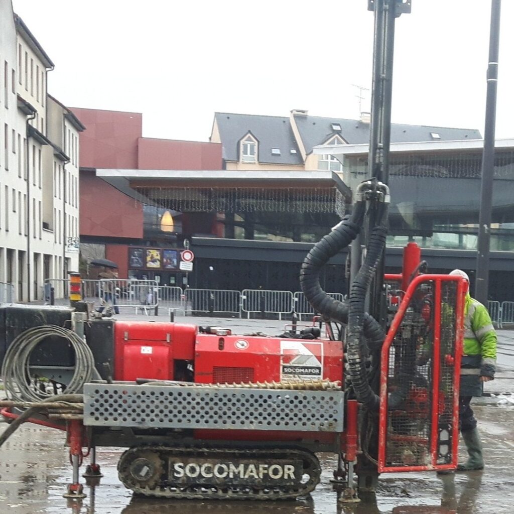 Parvis du marché à Suresnes (92) – Réalisation des sondages de reconnaissance des sols